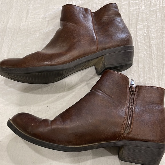 Forever 21 Brown Ankle Boots Size 8 - Picture 3 of 5